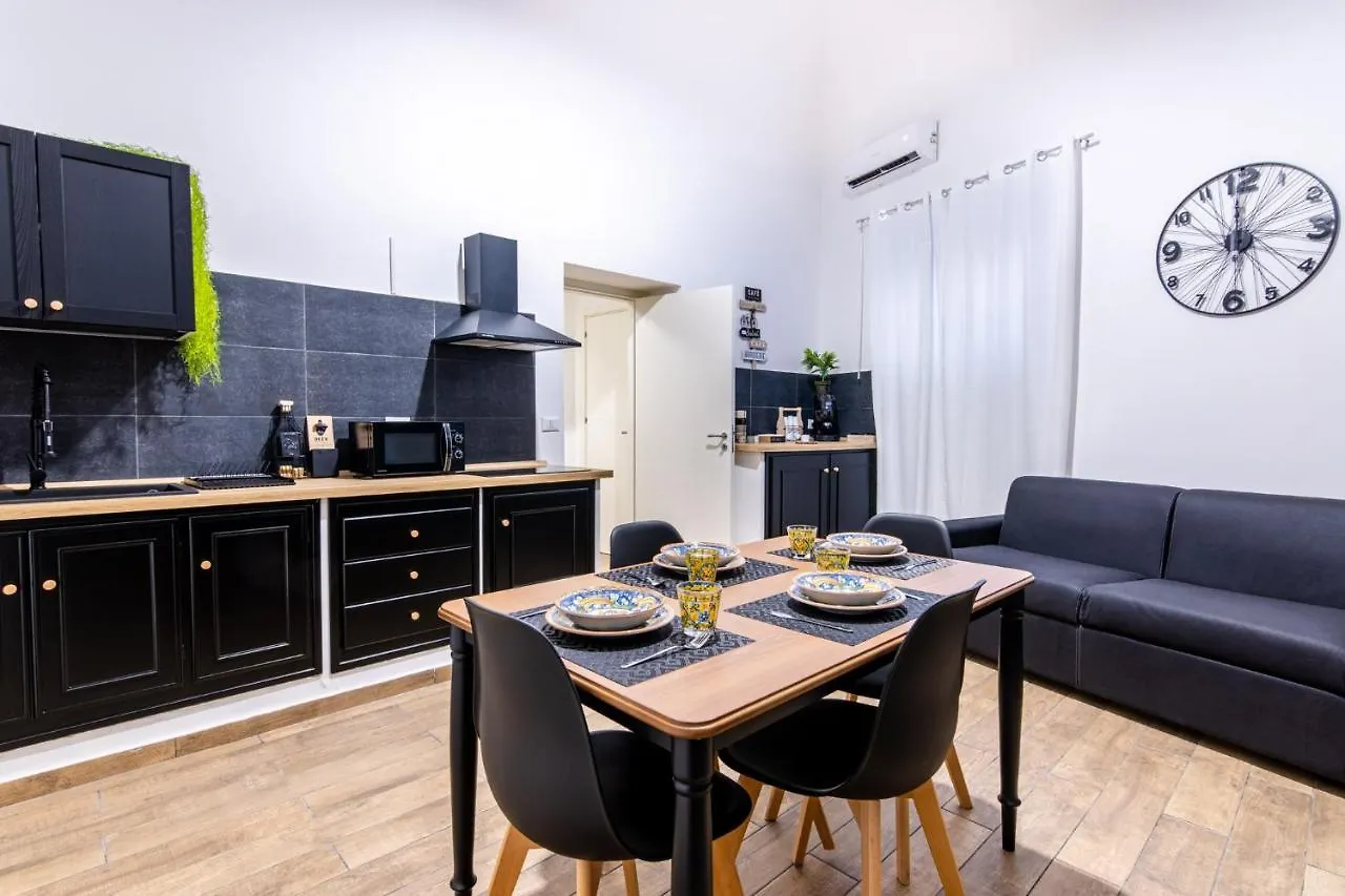 Principe Di Villafranca Suite location
